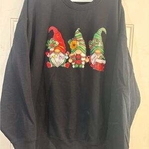 Festive Black Gnome Print Women's Sweatshirt